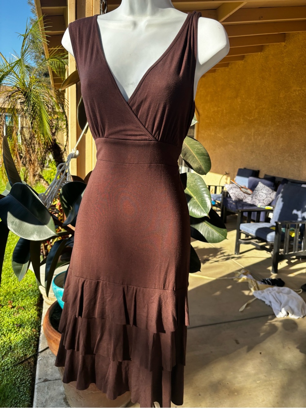 Spense Chocolate Brown Sleeveless V-Neck Tiered Midi Dress